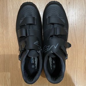 Shimano ME3 cycling shoes